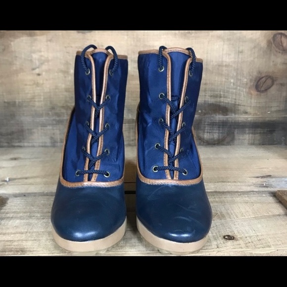 LL Bean Wedge Duckboot Ankle Bootie - Picture 2 of 3